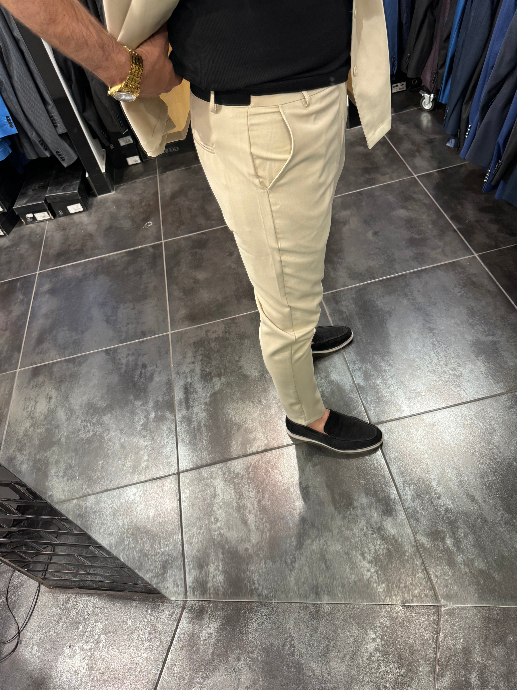 Pantalon Ibiza beige coupe ajusté